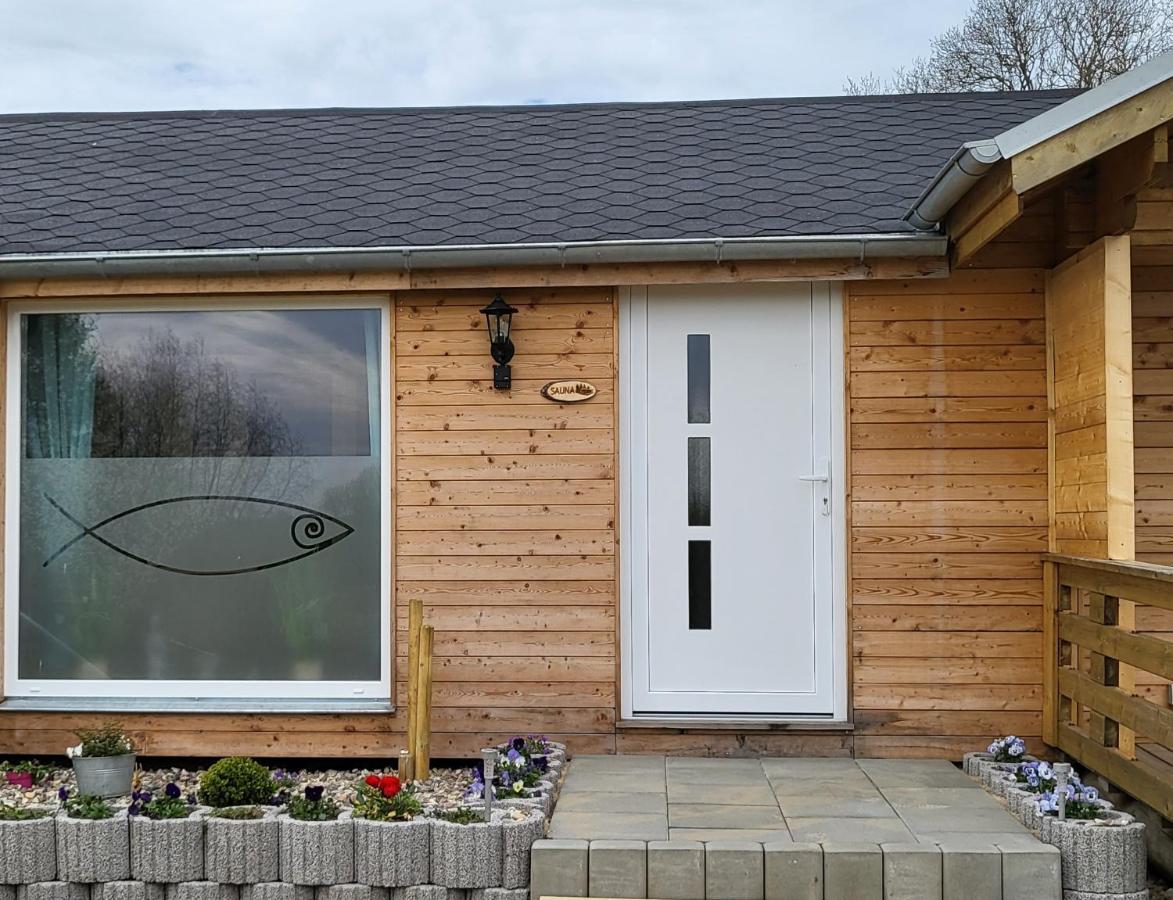 Peenehof Koeppen - Ferienwohnungen & Schlaffaesser Jordenstorf Esterno foto