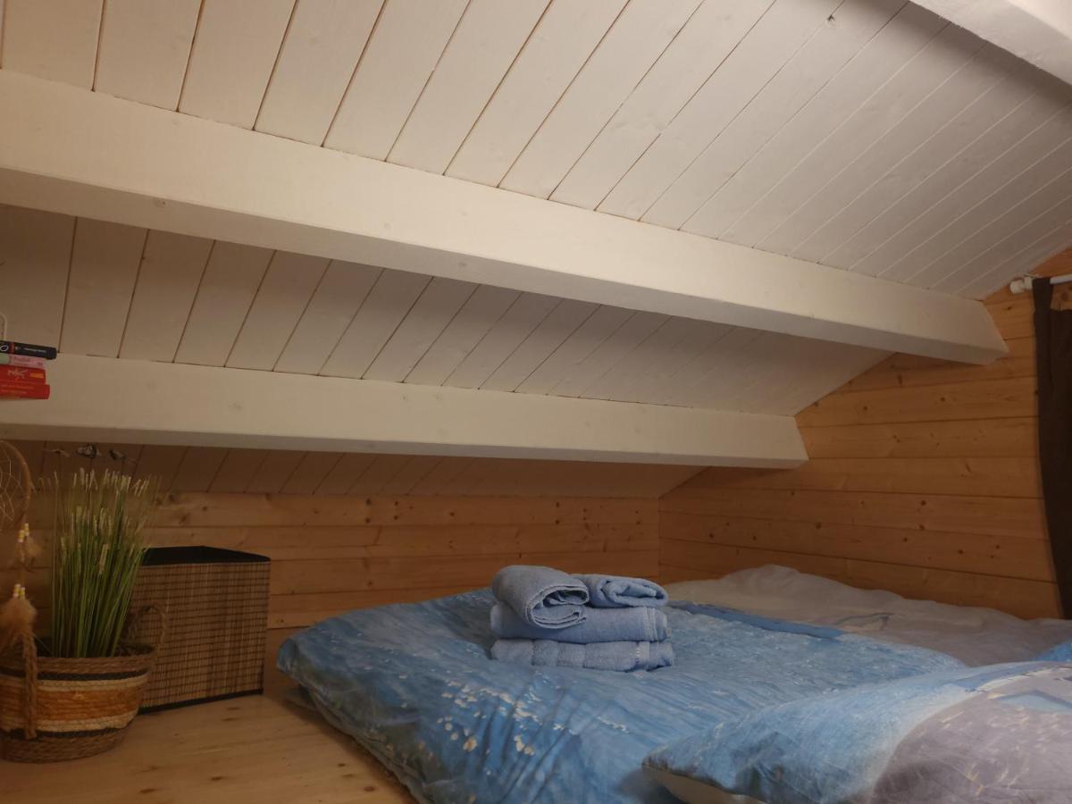 Peenehof Koeppen - Ferienwohnungen & Schlaffaesser Jordenstorf Esterno foto