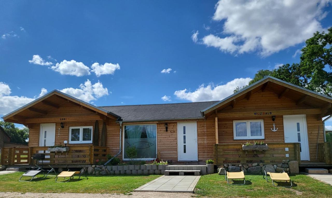 Peenehof Koeppen - Ferienwohnungen & Schlaffaesser Jordenstorf Esterno foto