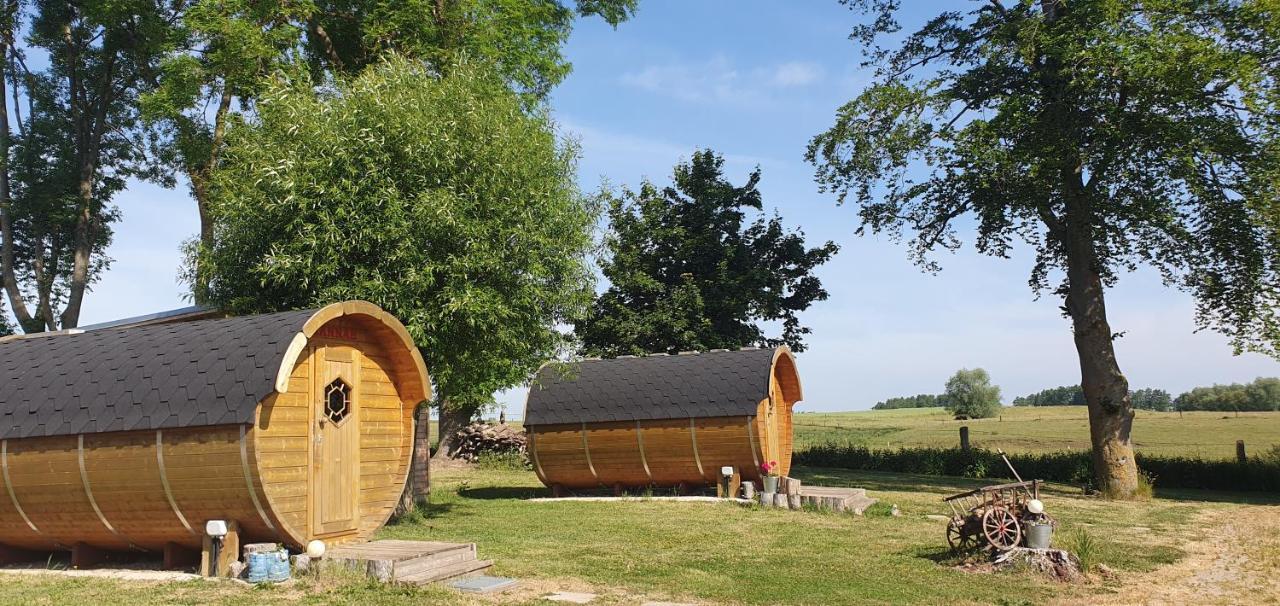 Peenehof Koeppen - Ferienwohnungen & Schlaffaesser Jordenstorf Esterno foto