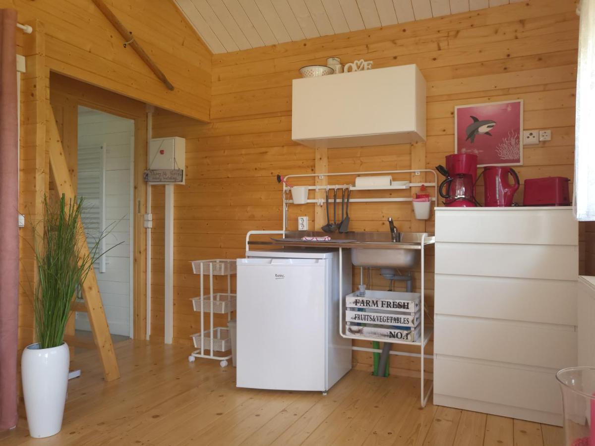 Peenehof Koeppen - Ferienwohnungen & Schlaffaesser Jordenstorf Esterno foto