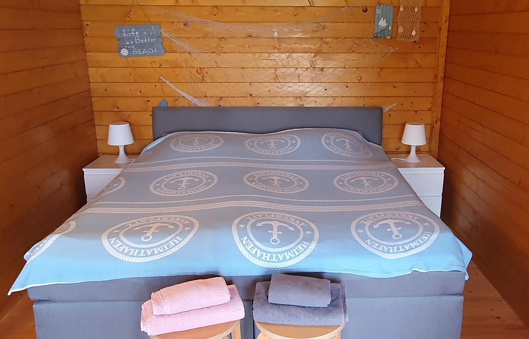 Peenehof Koeppen - Ferienwohnungen & Schlaffaesser Jordenstorf Esterno foto