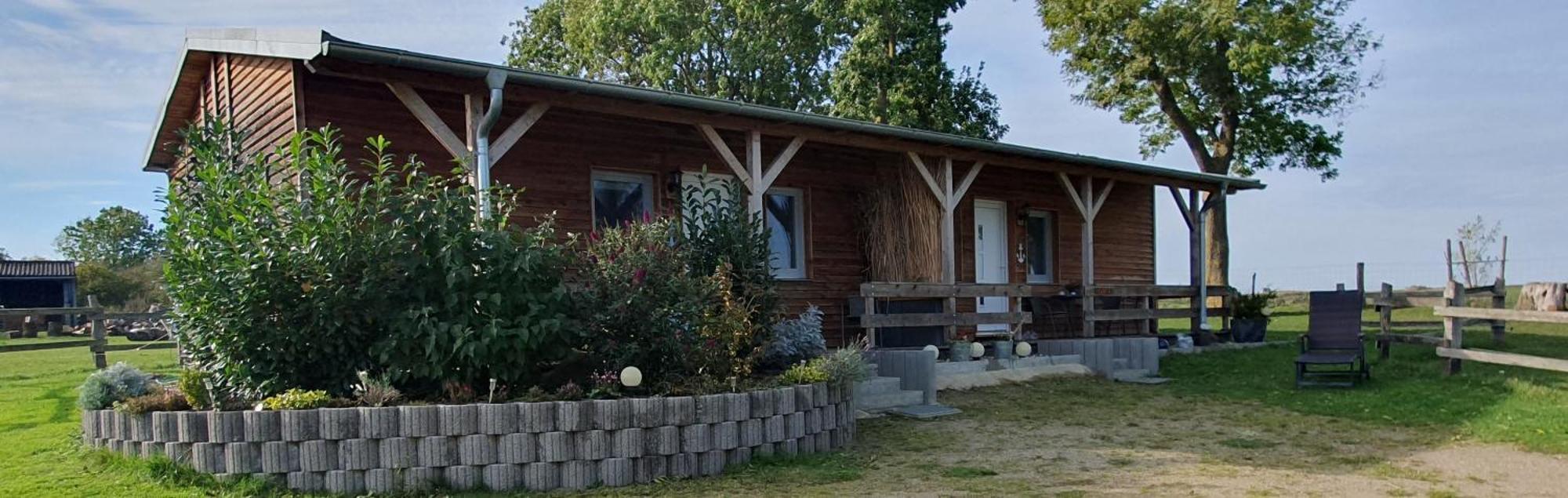 Peenehof Koeppen - Ferienwohnungen & Schlaffaesser Jordenstorf Esterno foto